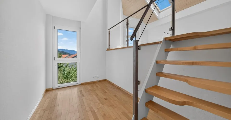 Appartement de 5.5 pièces Magnifique vue lac