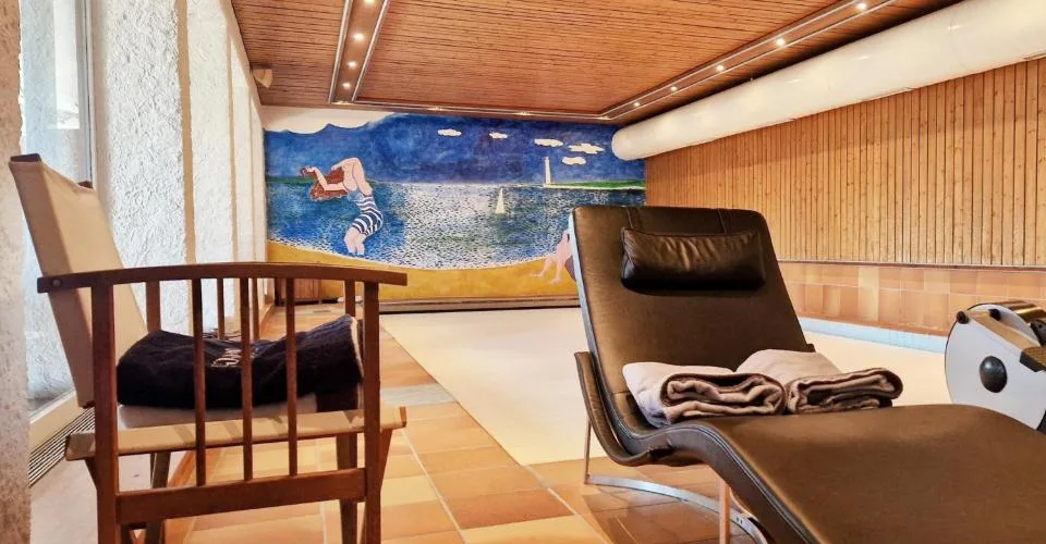Crans. Chalet de 8.5 pièces avec piscine intérieure à proximité du centre.