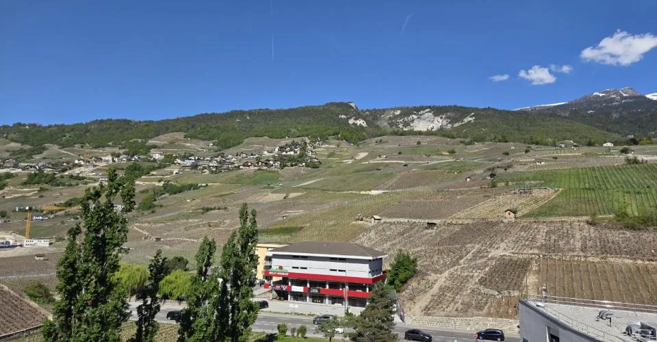 Appartement 4 pièces 100m2, balcons et vue