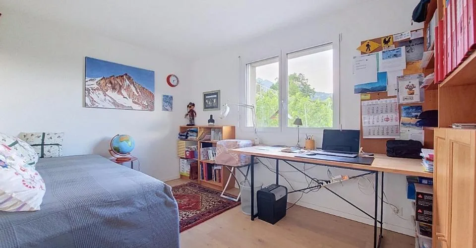 Savièse, attique contemporain de 3.5 pièces de 81 m2 avec terrasse panoramique de 36 m2