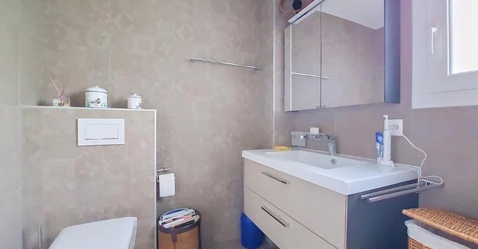 Savièse, attique contemporain de 3.5 pièces de 81 m2 avec terrasse panoramique de 36 m2
