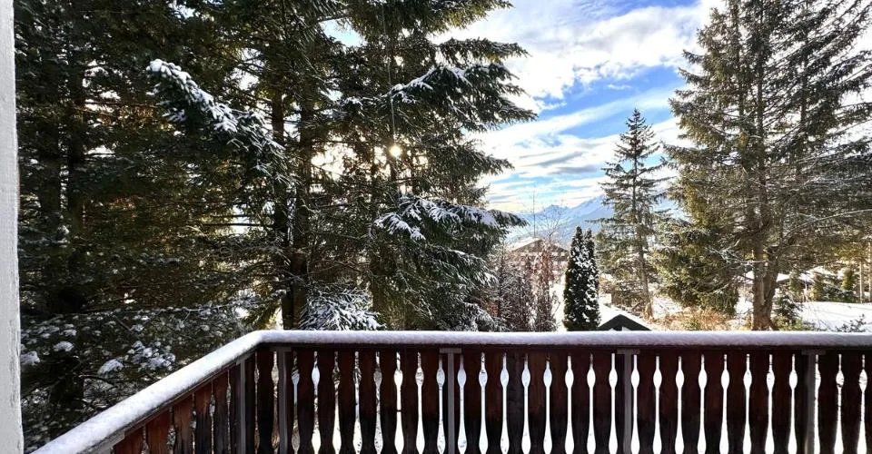Charmant chalet indépendant à l'entrée de Crans à fort potentiel de rénovation