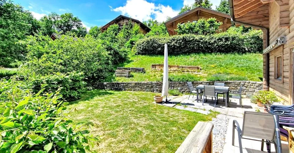 Arbaz, chalet de 5.5 pièces de 175 m2 avec garage et places de parc
