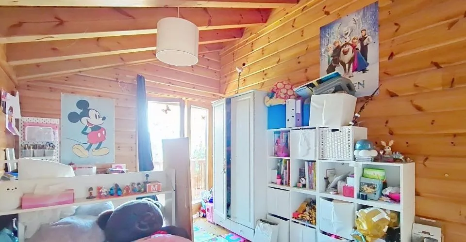 Arbaz, chalet de 5.5 pièces de 175 m2 avec garage et places de parc