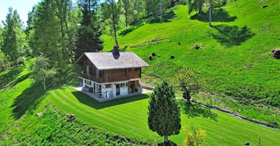 Exclusivité - à 5 min d'Ovronnaz, chalet authentique sans vis-à-vis