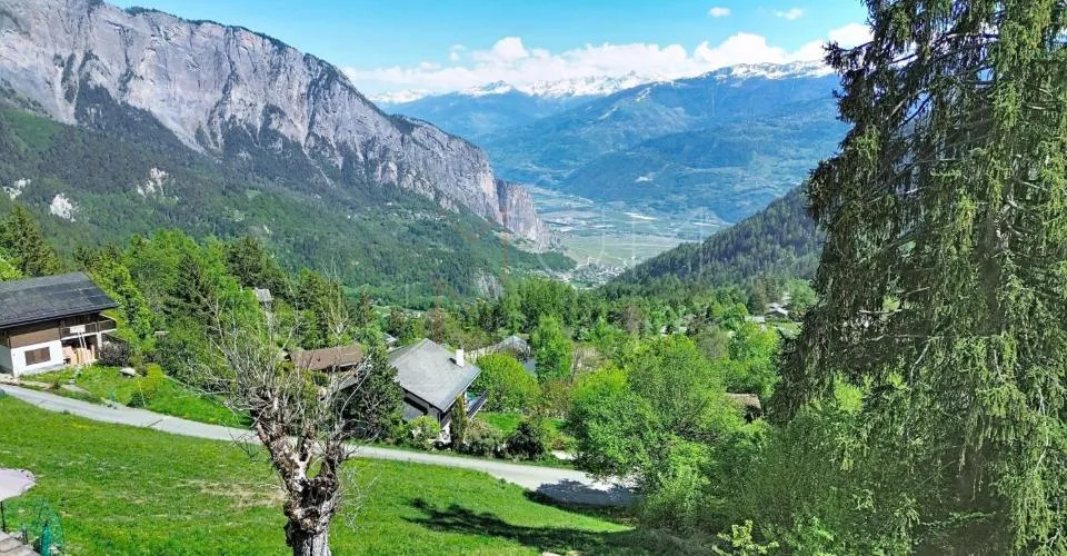 Exclusivité - à 5 min d'Ovronnaz, chalet authentique sans vis-à-vis