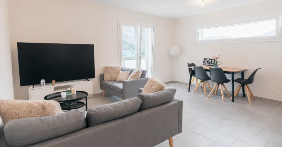 Appartements de 2,5 pièces en vente à Fully, emplacement recherché avec garage et place privée