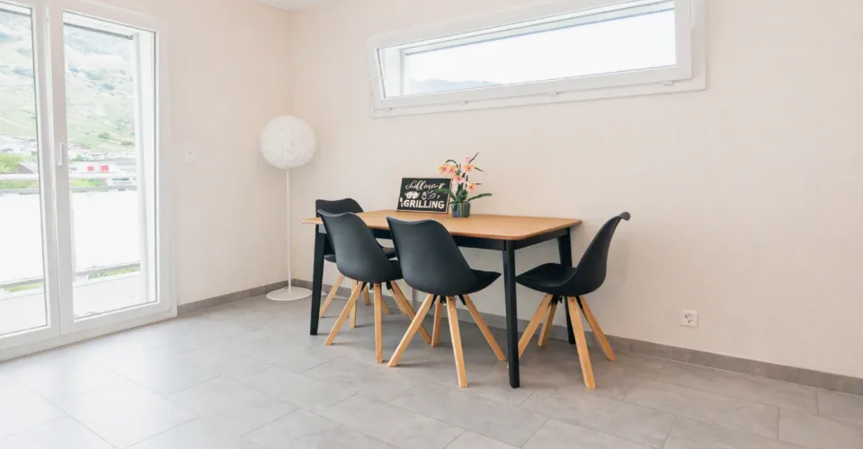 Appartements de 2,5 pièces en vente à Fully, emplacement recherché avec garage et place privée