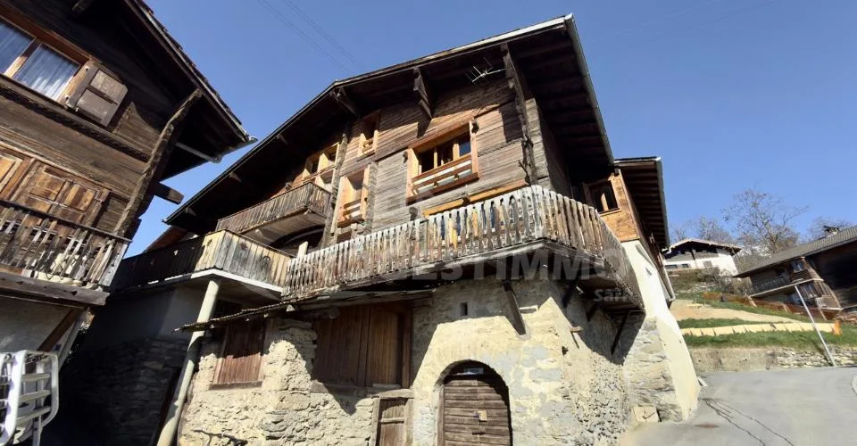 SUPERBE APPARTEMENT 3 PIÈCES ALLIANT AUTHENTICITÉ ET MODERNITÉ