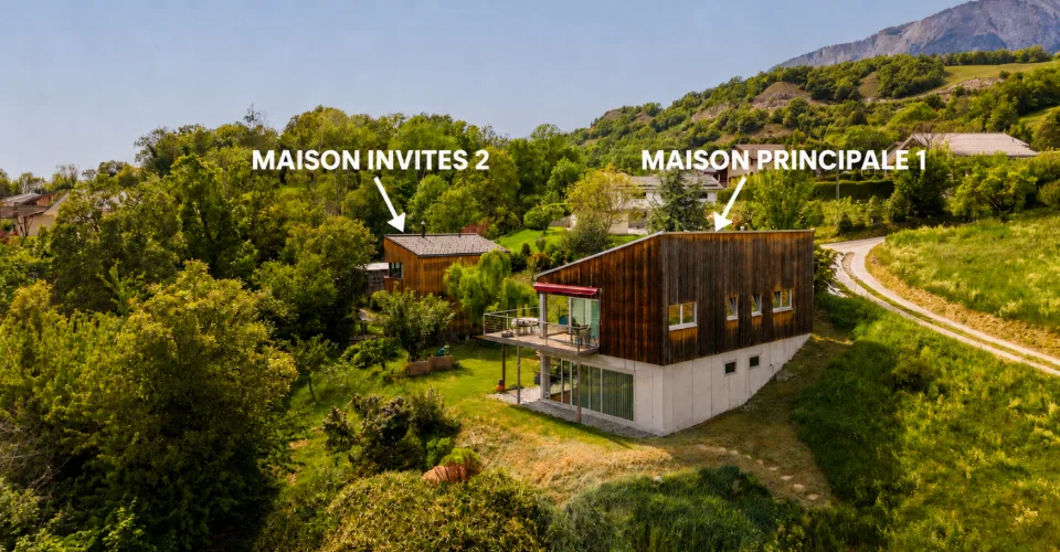 Deux maisons d'architecte dans un écrin naturel préservé à Ayent