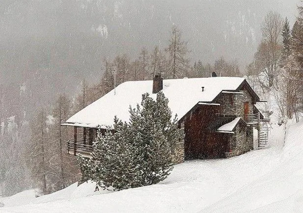 Magnifique chalet terrasse de 9,5 pièces à la Tzoumaz – Foto 3 von 10