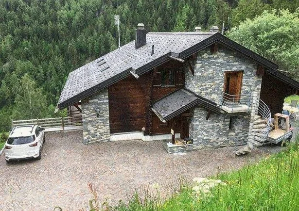 Magnifique chalet terrasse de 9,5 pièces à la Tzoumaz – Foto 2 von 10