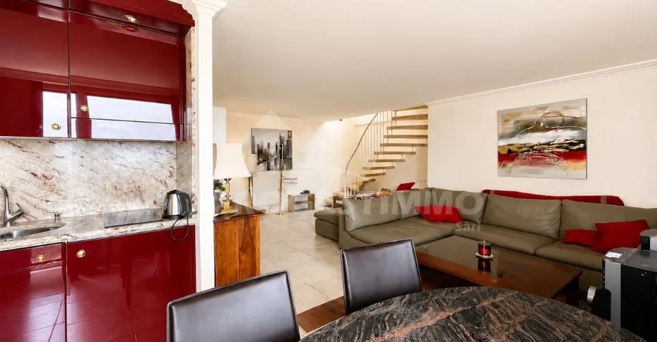 DUPLEX AVEC VUE EXCEPTIONNELLE