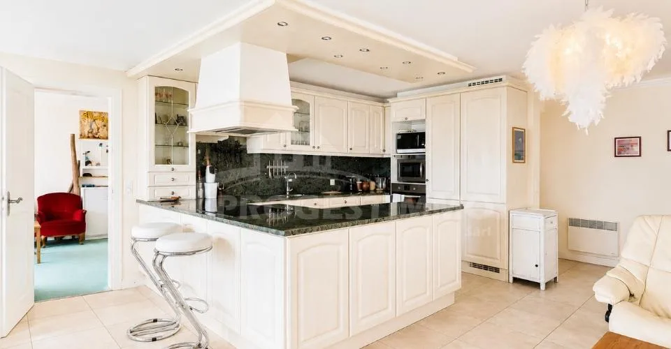 DUPLEX AVEC VUE EXCEPTIONNELLE