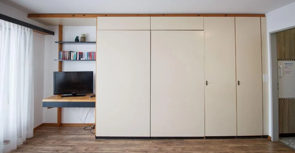Studio 1.5-03, appartement 1,5 pièce de haute qualité avec balcon et vue imprenable en centre-ville