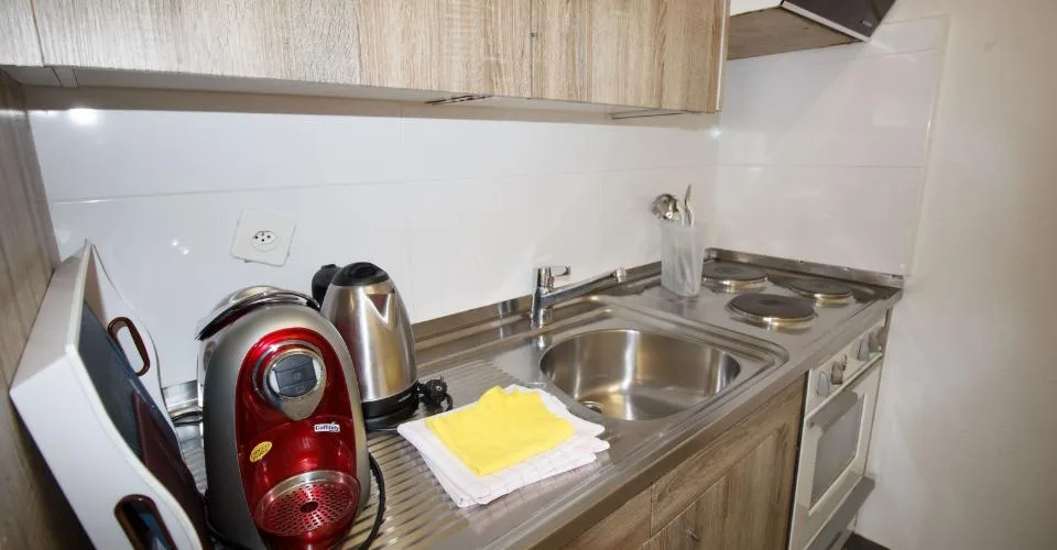 Studio 1.5-03, appartement 1,5 pièce de haute qualité avec balcon et vue imprenable en centre-ville