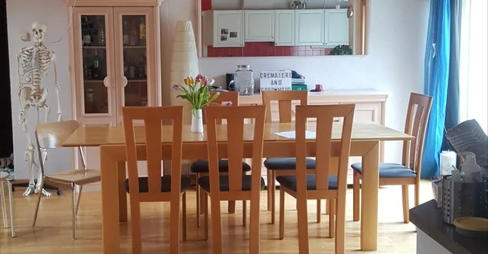 Immeuble MAIRIE, Appartement mansardé de 4,5 pièces Appartement mansardé de 2,5 pièces au centre, lumineux et luxueux, situation calme