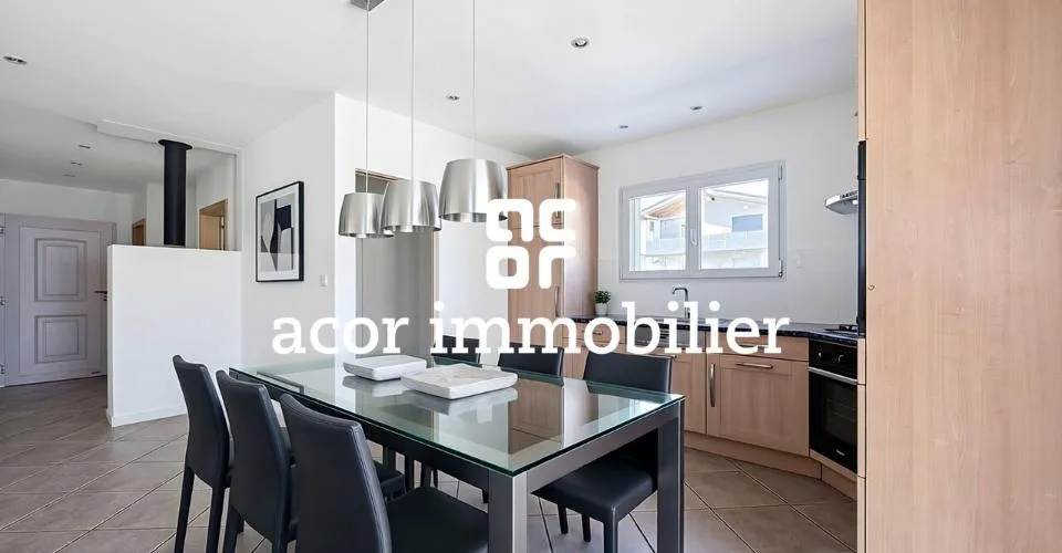 Volumes généreux et fort potentiel pour cette villa familiale lumineuse – foto 2 di 4