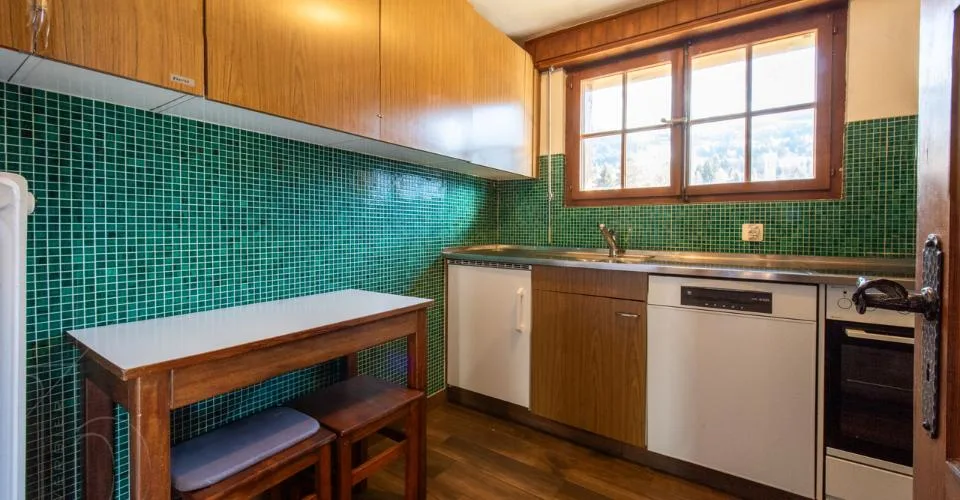 Appartement de 4 pièces avec studio à rénover