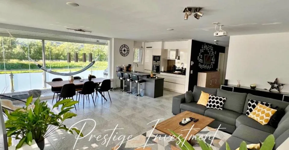APPARTEMENT LUMINEUX EN TERRASSE DE 5.5 PCS & 148 M2 APROZ