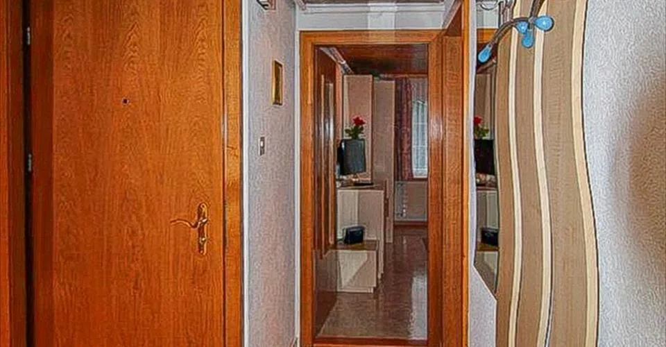 Appartement 3.5-17, appartement cozy de 3.5 pièces au centre avec 2 pièces supplémentaires dans les combles, balcon et une super vue