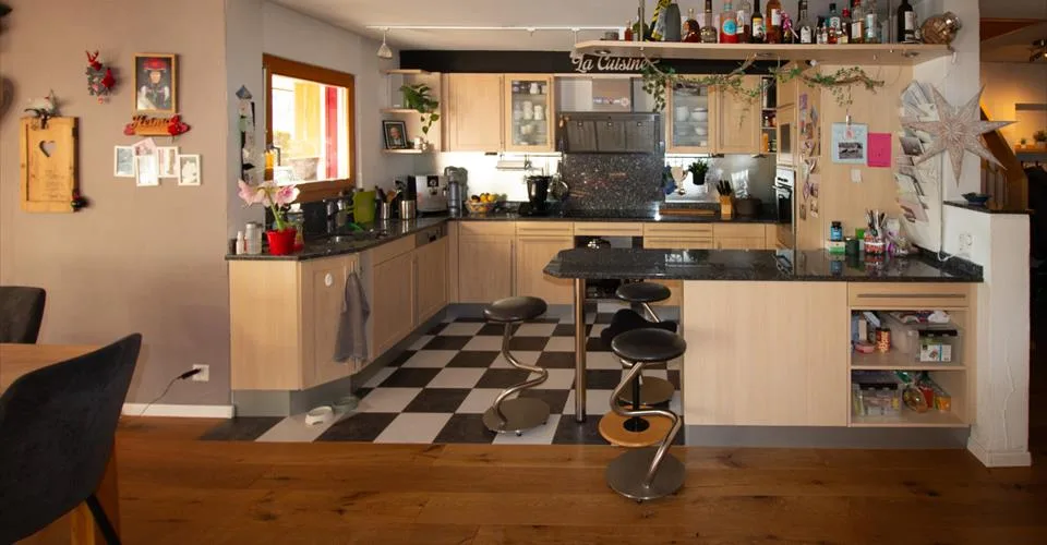 Résidence 5.5-01, appartement duplex exclusif de 5,5 pièces DE LUXE avec grande terrasse et balcon exposé sud
