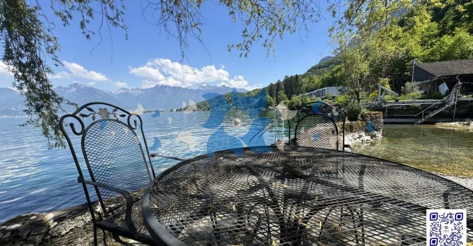 SAINT-GINGOLPH - MAISON PIEDS DANS L'EAU | RIVE PRIVÉE SUR LE LÉMAN