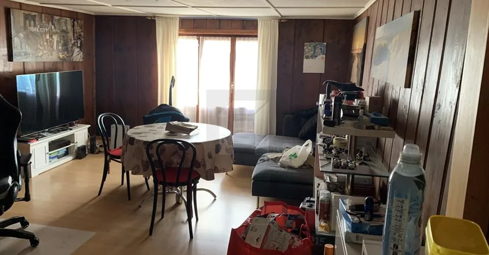 A vendre - Immeuble 2 appartements + grange + garage