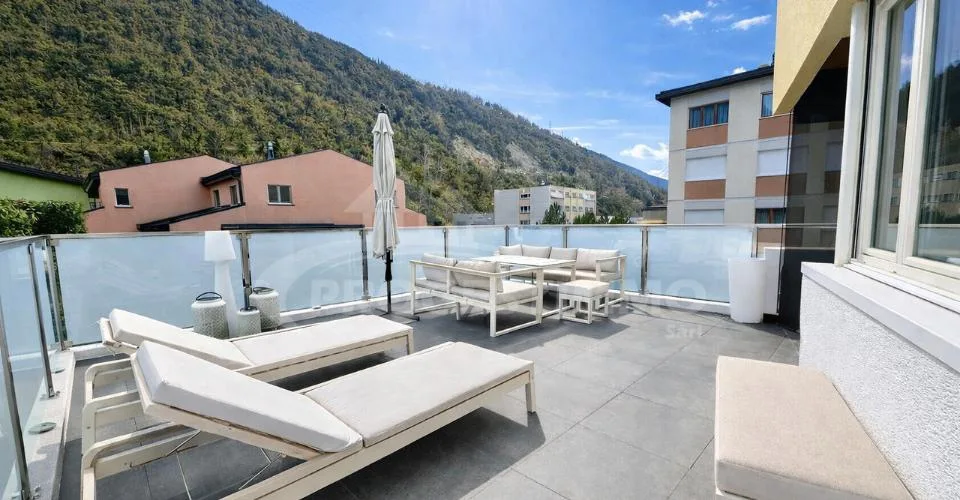 4.5 PIÈCES DE STANDING AVEC GRANDE TERRASSE – Foto 7 von 8