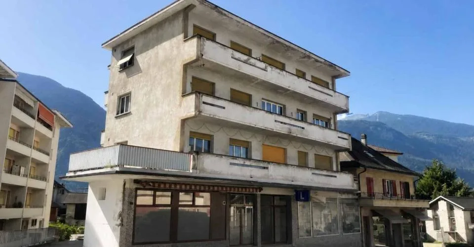 Spacieux 4.5 pièces avec balcon, cave et garage - idéal investisseur !