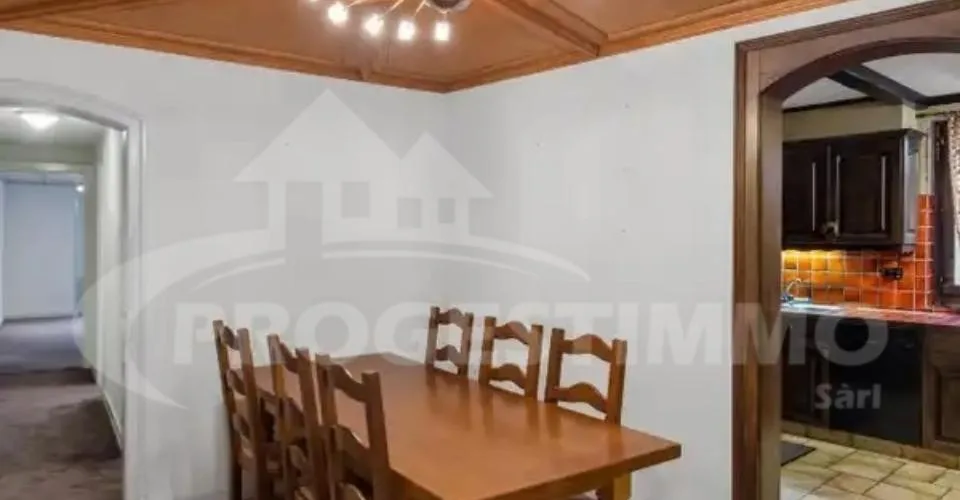 A RENOVER ENTIEREMENT AU COEUR DU VILLAGE