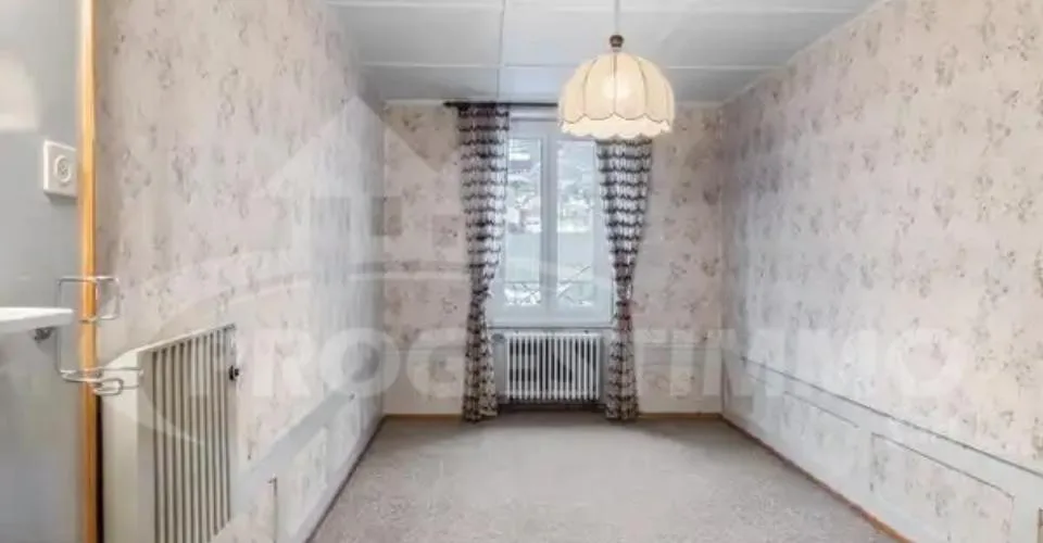 A RENOVER ENTIEREMENT AU COEUR DU VILLAGE
