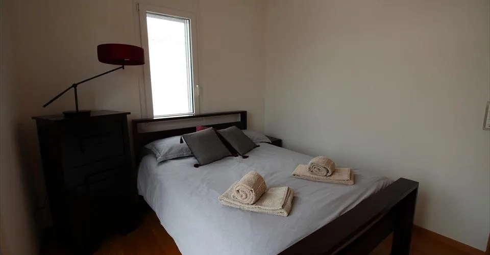 CHALET CH-03, chalet de luxe de 5.5 pièces, situation centrale et énsoleillée, directement à cotée de la piste de ski