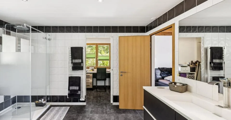 Grande villa lumineuse avec vue imprenable - appartement indépendant de 3,5 pièces compris. – Foto 5 von 11