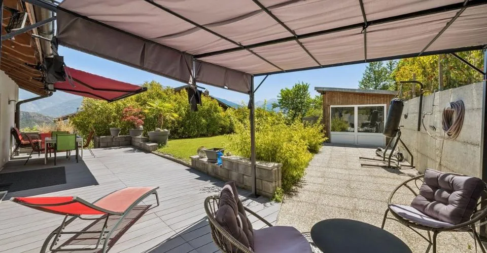 Grande villa lumineuse avec vue imprenable - appartement indépendant de 3,5 pièces compris. – Foto 10 von 11