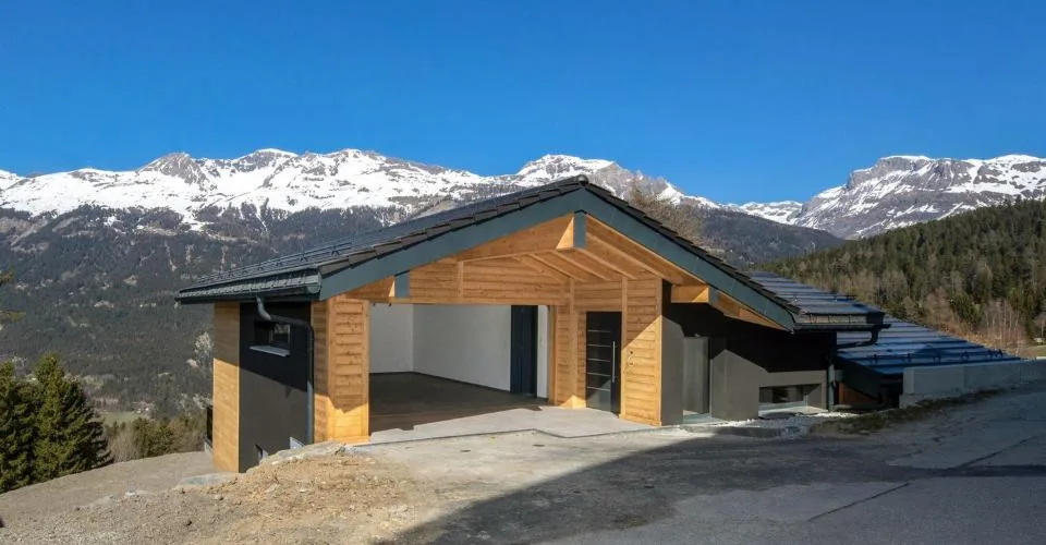Crans-Montana. Maison individuelle neuve de 5.5 pièces au style résolument contemporain