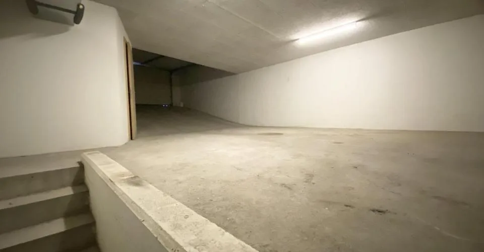 Villa avec piscine intérieure au centre du village – Foto 12 von 12