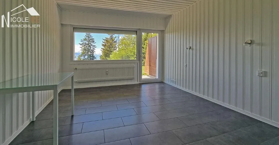 STUDIO Rénové - Puits de Lumière et vue !