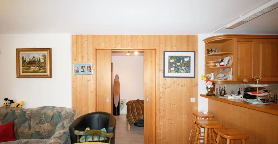 Appartement 4.5-12, appartement de 4.5 pièces de qualité au centre avec balcon et vue imprenable