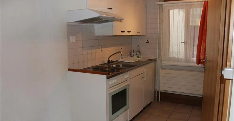 Demi-Maison 6.5-02, 3 appartements au rez