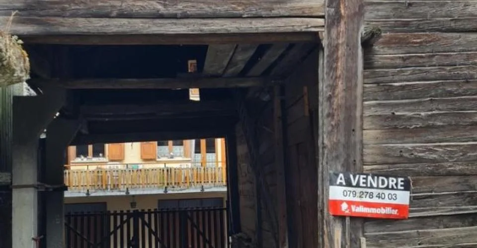 Une grange à rénover au coeur du village de Sembrancher