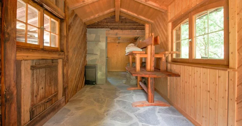 Charmant petit chalet à vendre à Lourtier