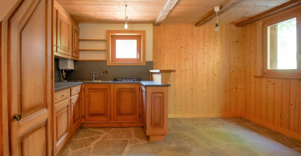 Charmant petit chalet à vendre à Lourtier