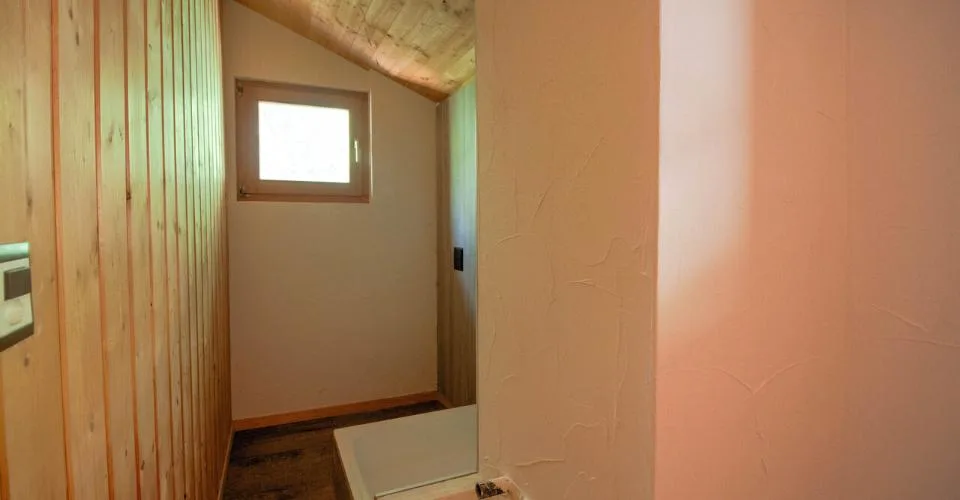 Charmant petit chalet à vendre à Lourtier