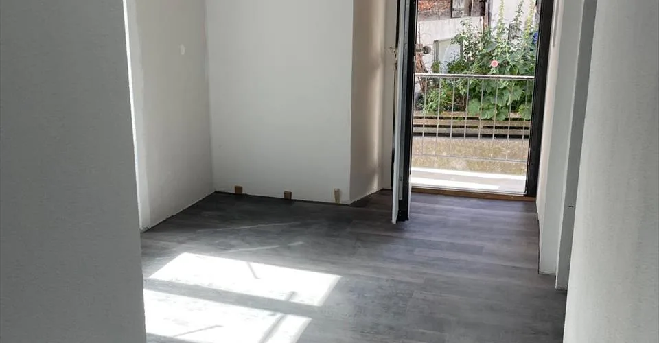 Immeuble à EISCHOLL, appartement 2 pièces rénové au centre, avec un grand balcon et cheminée
