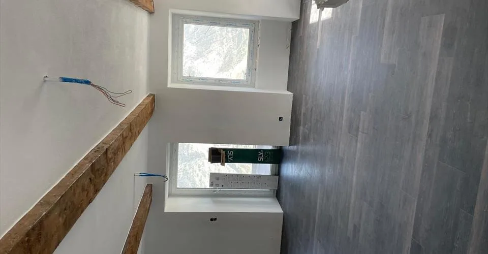 Immeuble à EISCHOLL, appartement 2 pièces rénové au centre, avec un grand balcon et cheminée