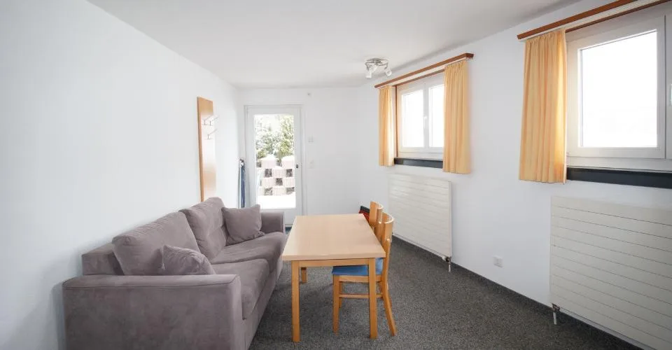 Résidence 3.5-05, appartement 3,5 pièces de standing en plein centre-ville, avec terrasse et vue imprenable.
