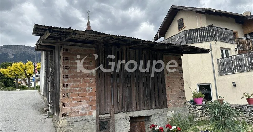 Maison villageoise à rénover à Champlan (Grimisuat)