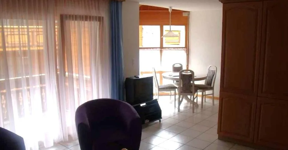 Immeuble TOPAS grand appartement lumineux de 2.5 pièces au centre