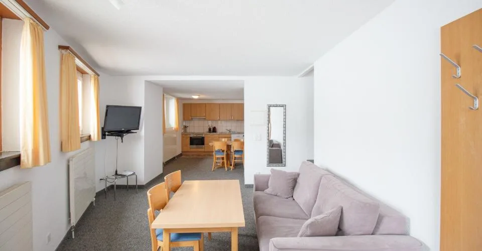 Maison CH-01, immeuble d'appartements de qualité au centre avec 19 logements et une vue imprenable